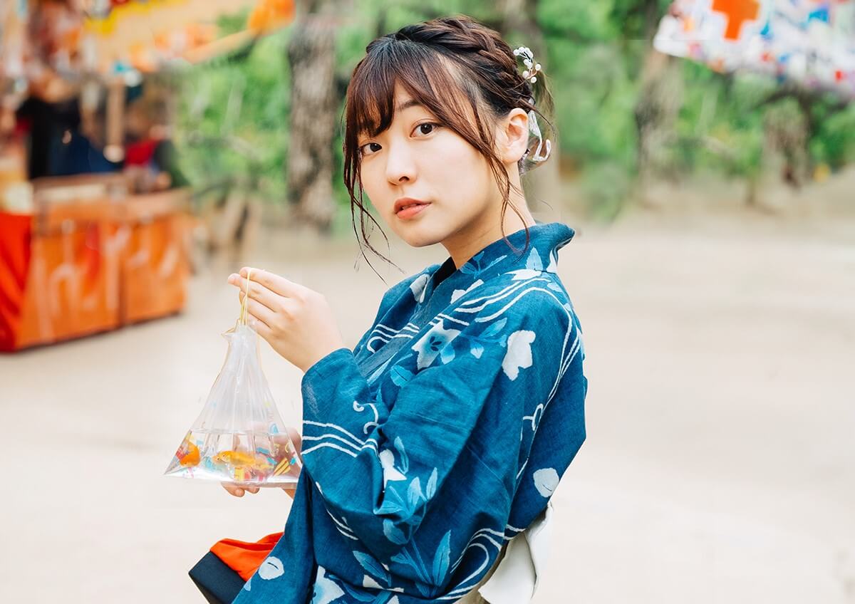 背景に写りこんだ人を除去