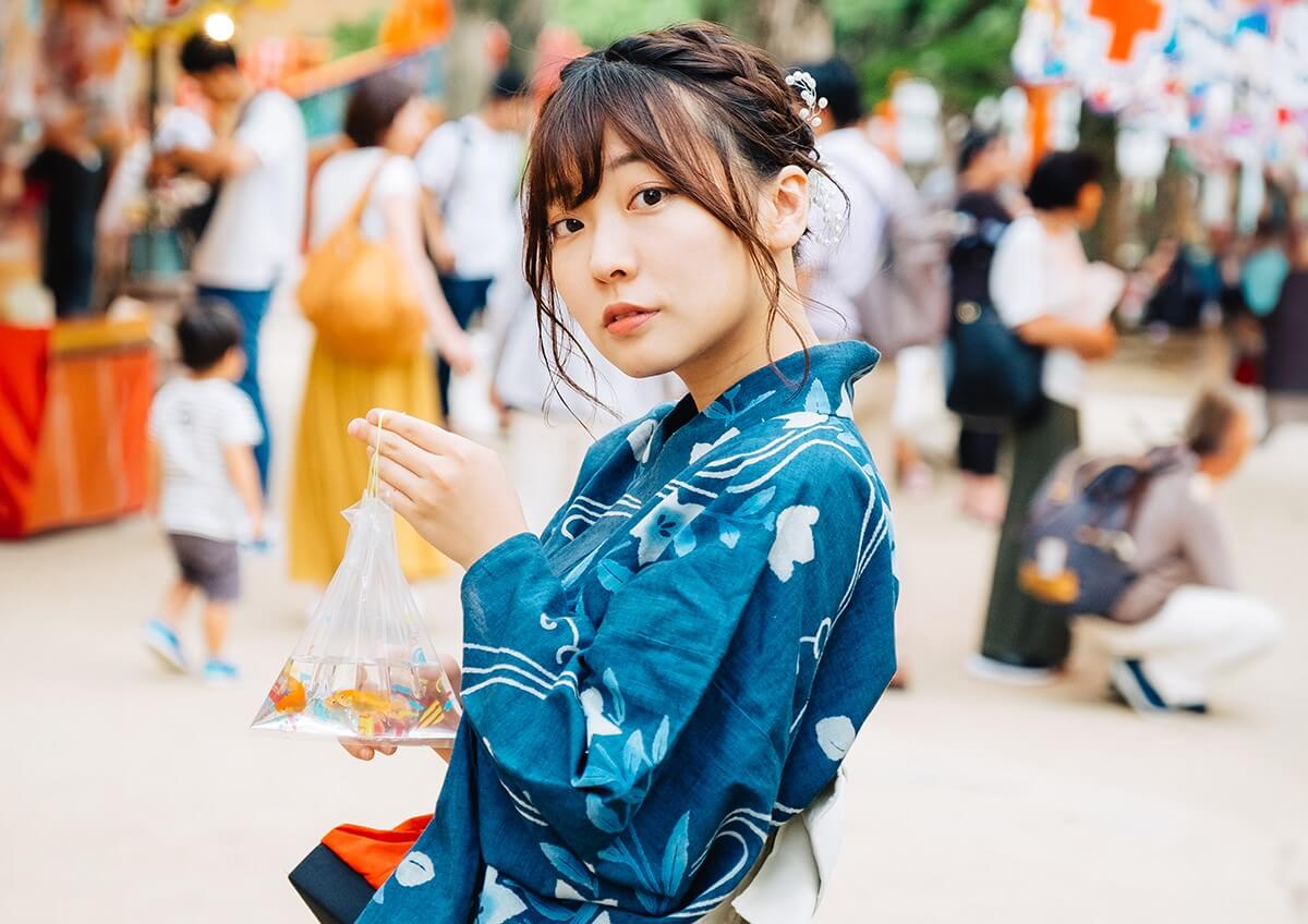 背景に写りこんだ人を除去