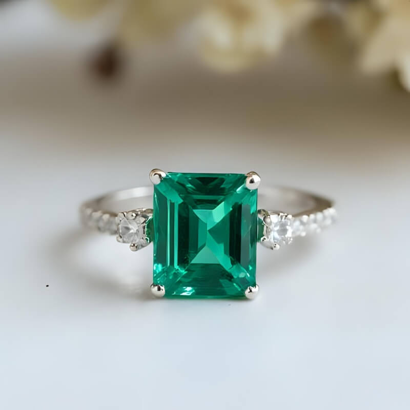 Emerald Cut Engagement Rings